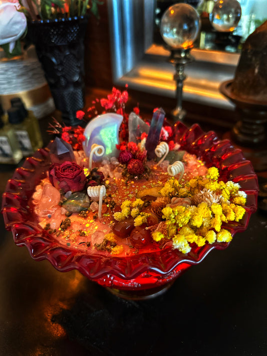 ENCHANTED SPRING - VINTAGE GLASS FOOTED BOWL CANDLE